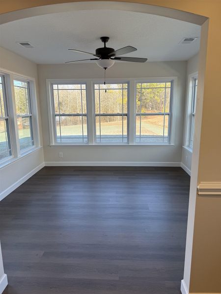 Spacious, unfurnished interior of a new home in Fall Creek, Inman (Image 7).