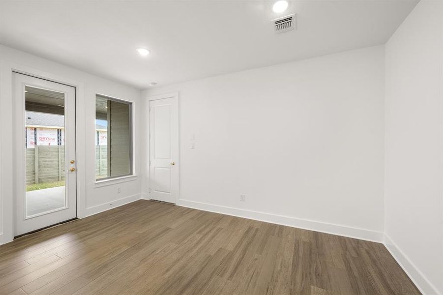 1521 Laurel- Dining-5022 1521 Laurel- Dining-5022