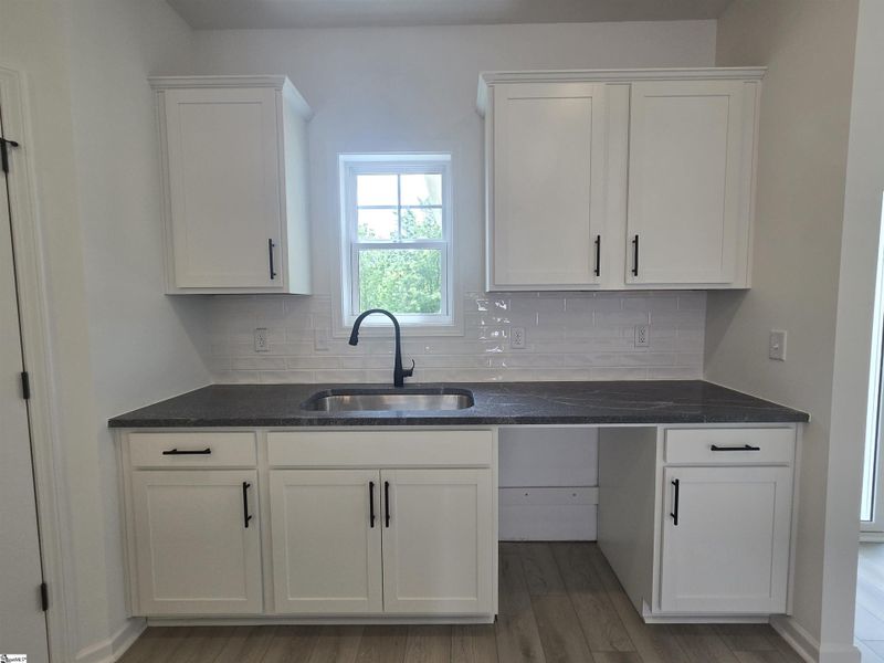 Furnished interior view inside a new home in Shiloh Trail, Wellford (Image 6).