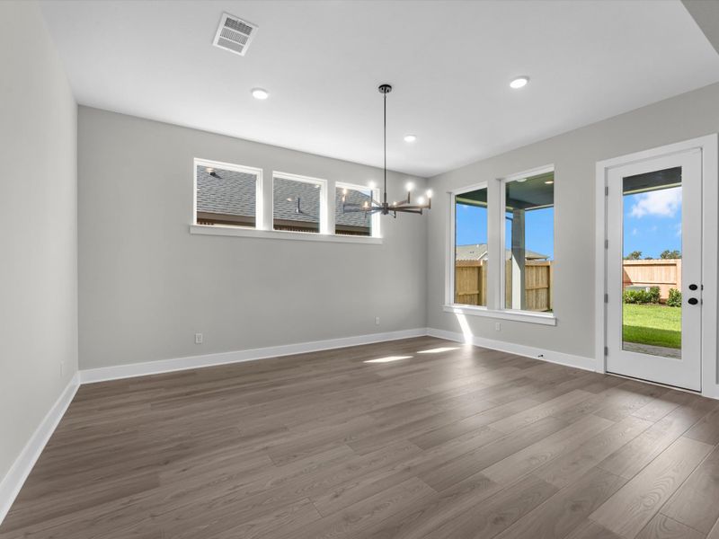 Spacious, unfurnished interior of a new home in Sienna 60’, Missouri City (Image 15). Spacious, unfurnished interior of a new home in Sienna 60’, Missouri City (Image 15).