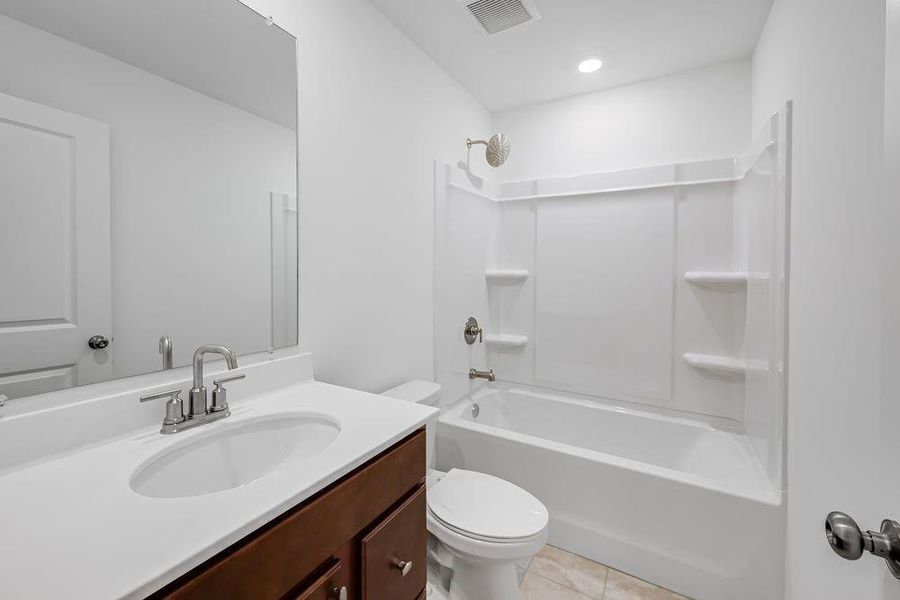 Furnished interior view inside a new home in Auburn Glen Towns, Dacula (Image 5).