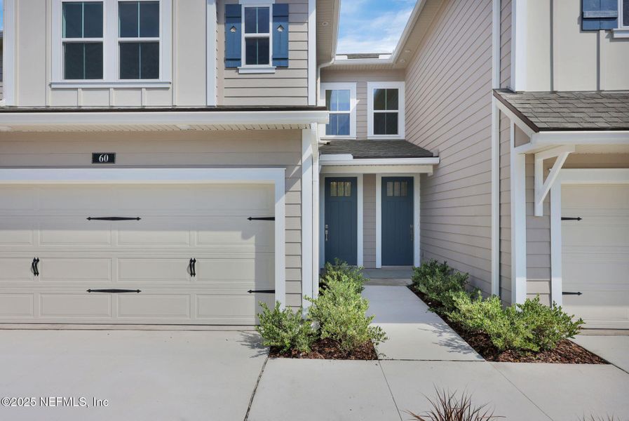 Exterior details and patio area of a home in , Ponte Vedra (Image 3).