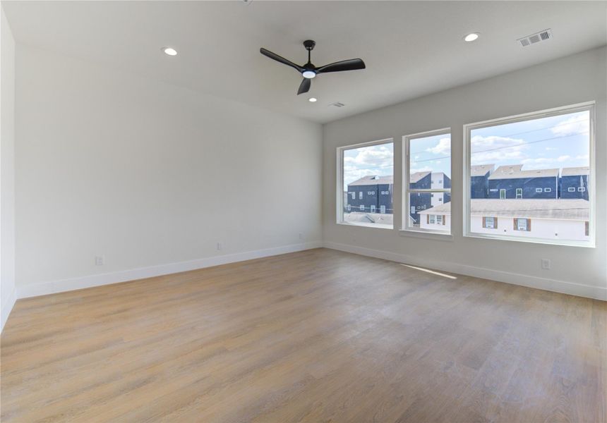 Primary Bed Primary Bed