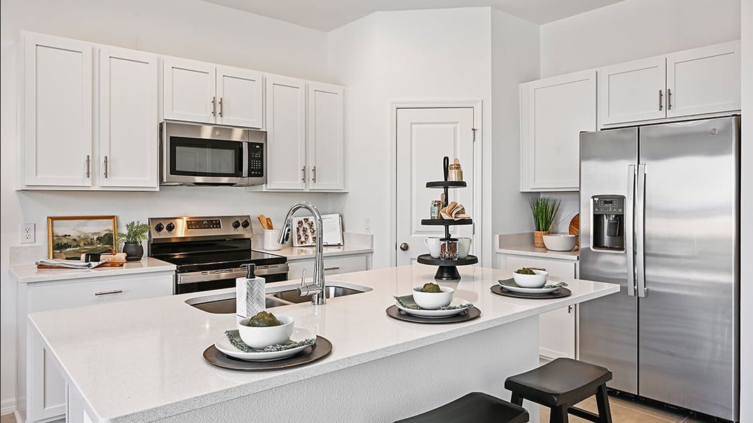 Furnished interior view inside a new home in Waterstone Townhomes, Groveland (Image 8).