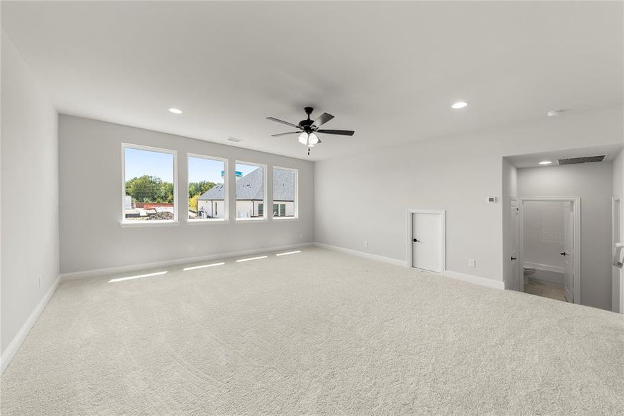 20. 2215 Clairmount - Game 20. 2215 Clairmount - Game