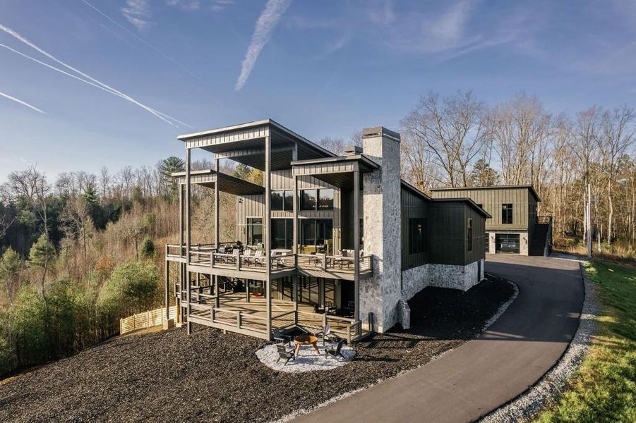 Community amenities in , Mineral Bluff (Image 53). Community amenities in , Mineral Bluff (Image 53).