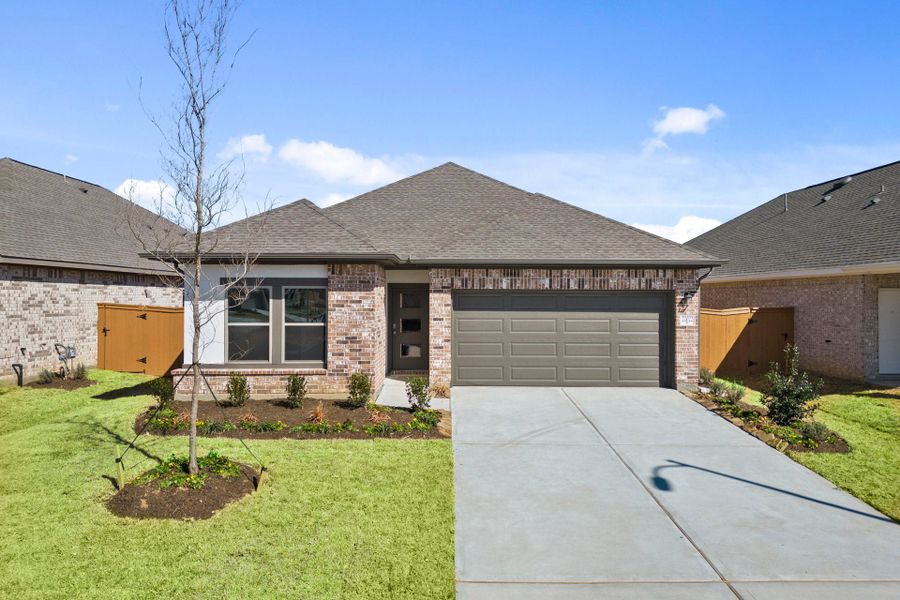 3br New Home in Elgin, TX.  - Slide 4