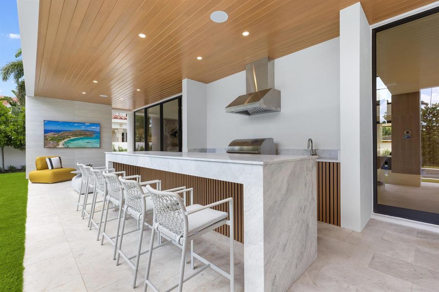 SUMMER KITCHEN / BAR SUMMER KITCHEN / BAR
