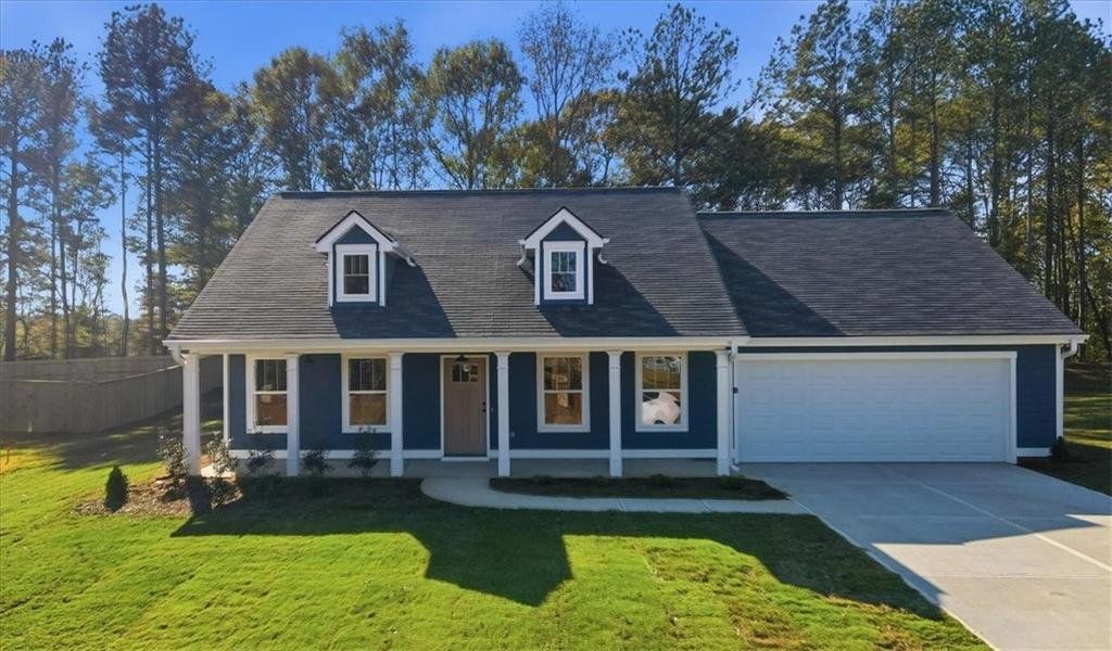 Front exterior of a new home in , Hartwell, GA, highlighting curb appeal (Image 19).