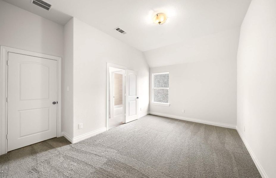 Representative unfurnished interior of a home built from the 3099 by Ravenna Homes in The Highlands 55′, Porter (Image 41). Representative unfurnished interior of a home built from the 3099 by Ravenna Homes in The Highlands 55′, Porter (Image 41).