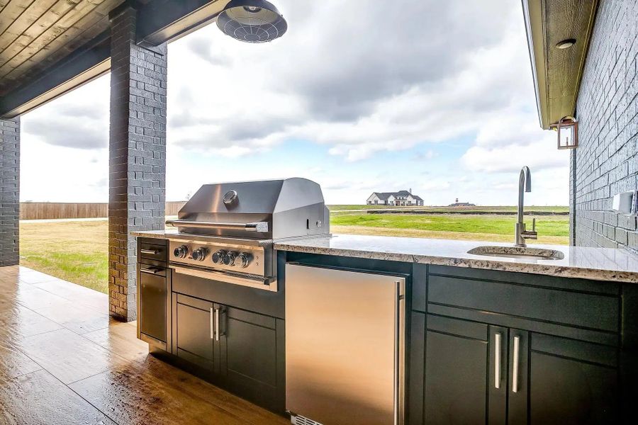 Representative exterior details of a home built from the The Carley by Elmwood Custom Homes in Byrum Ranch, Maypearl (Image 8).