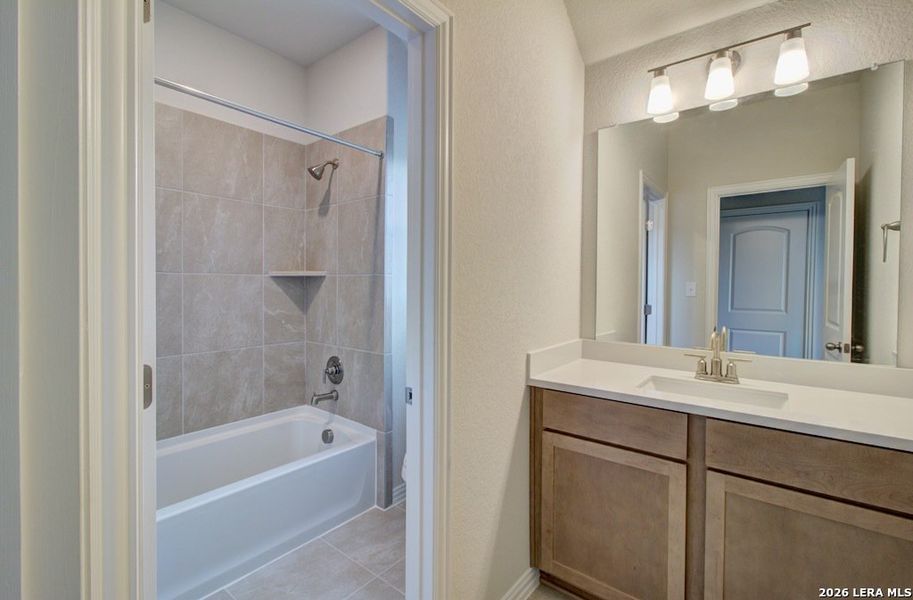 Furnished interior view inside a new home in Stream Waters, Seguin (Image 7).