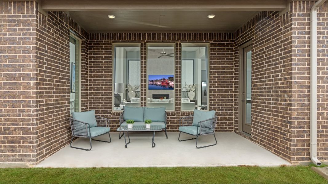 Hepburn outdoor space with furniture