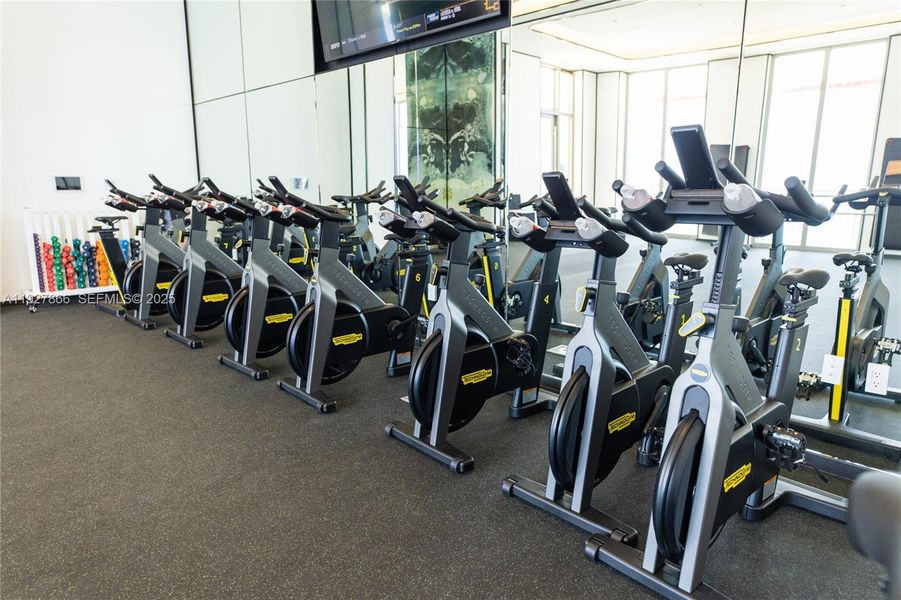 Community amenities in , Sunny Isles Beach (Image 42). Community amenities in , Sunny Isles Beach (Image 42).