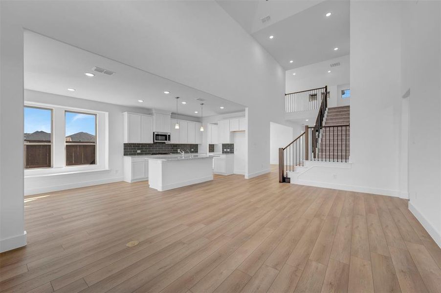 Spacious, unfurnished interior of a new home in Lily Creek at Sutton Fields, Aubrey (Image 30). Spacious, unfurnished interior of a new home in Lily Creek at Sutton Fields, Aubrey (Image 30).