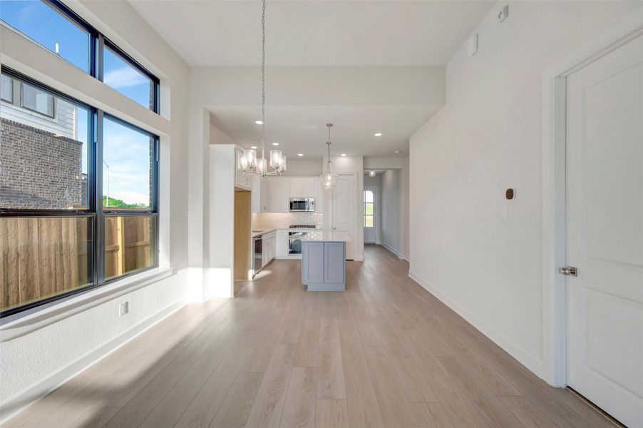 Spacious, unfurnished interior of a new home in Sienna - Landmark Row Collection, Missouri City (Image 20).