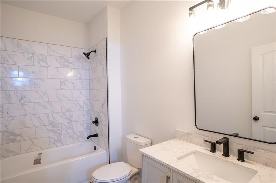 Image 33 of a home in .