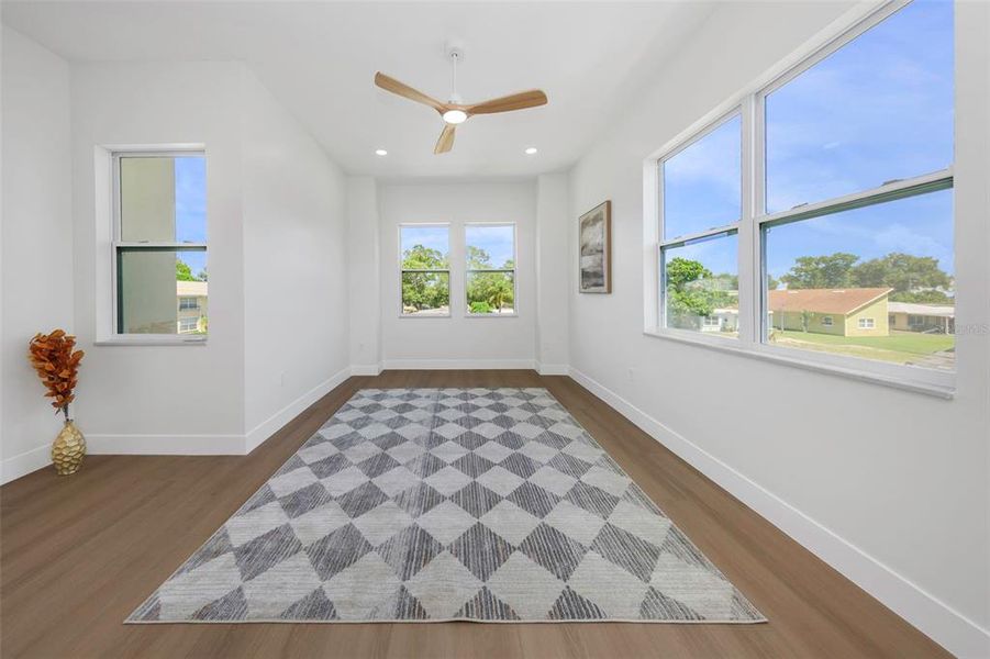 Spacious, unfurnished interior of a new home in , St. Petersburg (Image 55). Spacious, unfurnished interior of a new home in , St. Petersburg (Image 55).