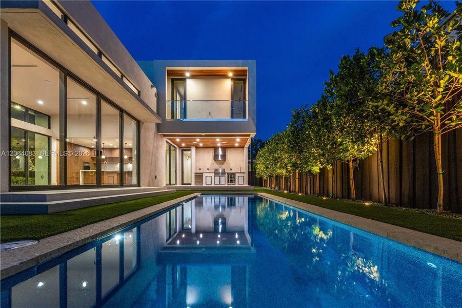 Exterior details and patio area of a home in , Miami (Image 17).