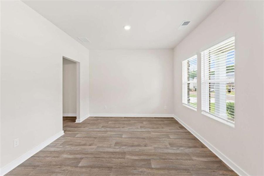 Spacious, unfurnished interior of a new home in Millstone Manor, Conyers (Image 11).