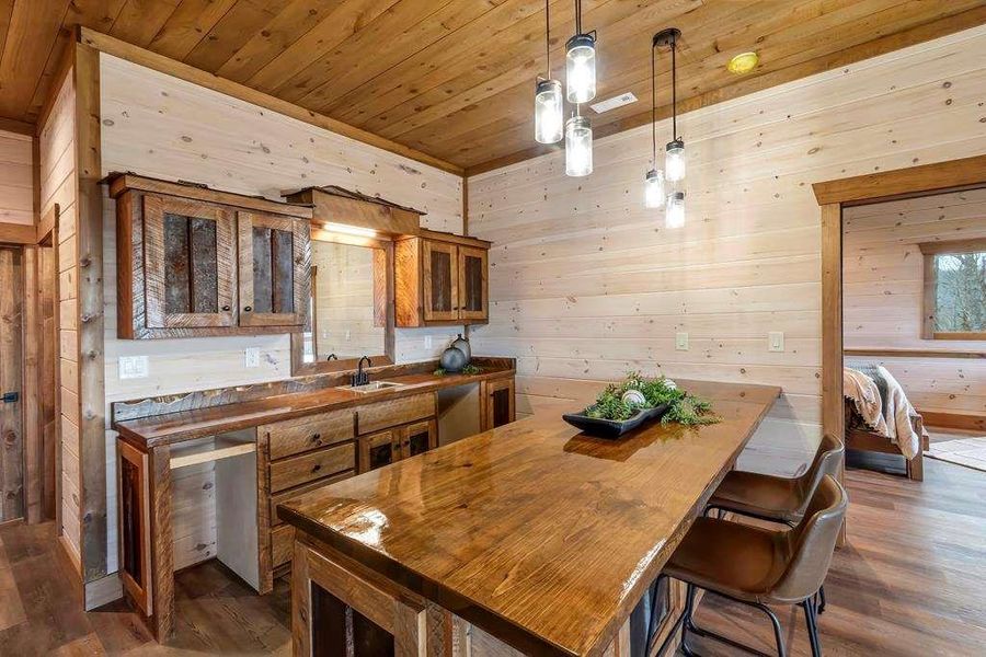 Furnished interior view inside a new home in , Blue Ridge (Image 17). Furnished interior view inside a new home in , Blue Ridge (Image 17).