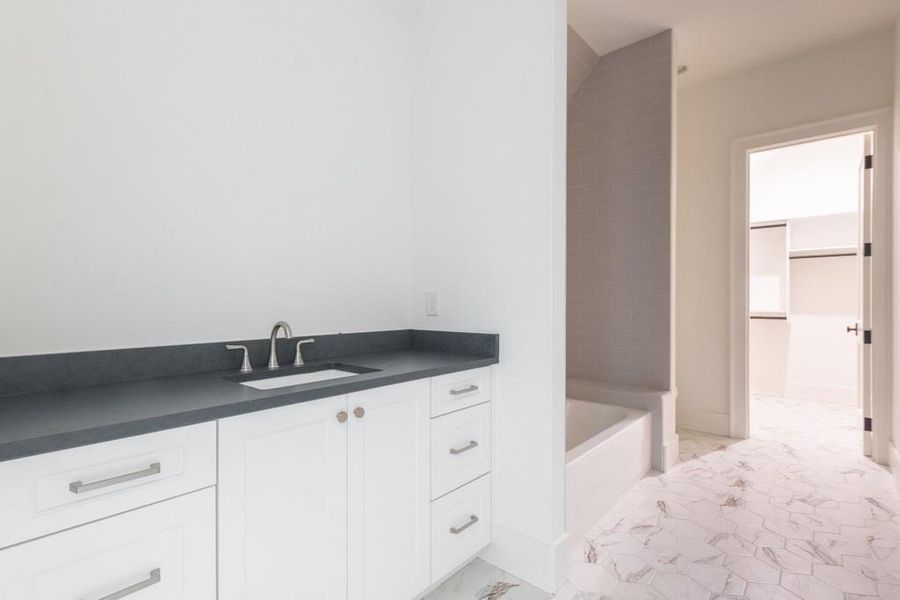 Image 53 of a home in .