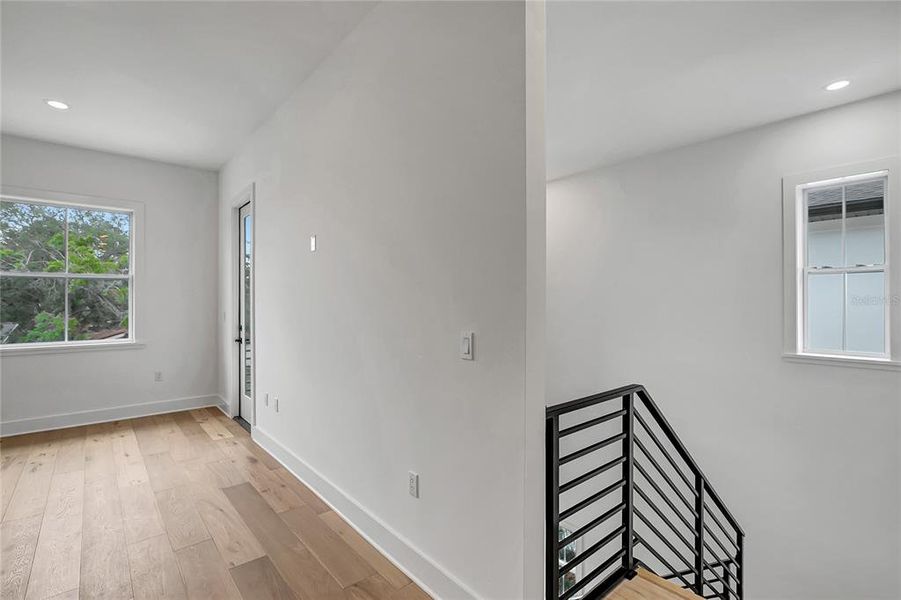 Spacious, unfurnished interior of a new home in , Tampa (Image 75). Spacious, unfurnished interior of a new home in , Tampa (Image 75).