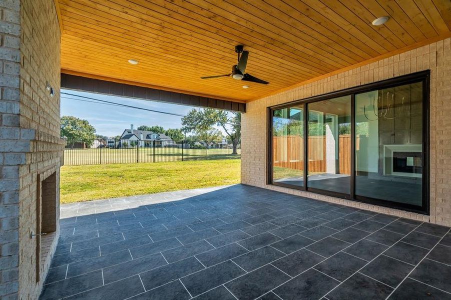 DYLD-0120-00_BROOKDALE II - B_Outdoor Living 3