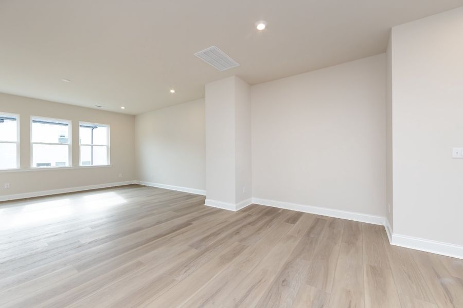 Spacious, unfurnished interior of a new home in Archer Row, Charlotte (Image 33). Spacious, unfurnished interior of a new home in Archer Row, Charlotte (Image 33).