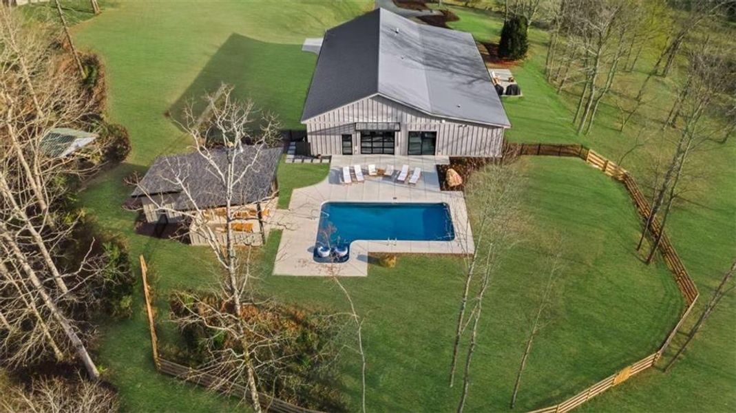 Exterior details and patio area of a home in , Talking Rock (Image 22).