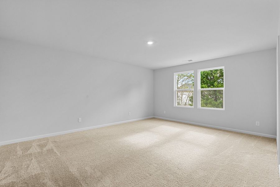 Spacious, unfurnished interior of a new home in Bell West, Kernersville (Image 26).