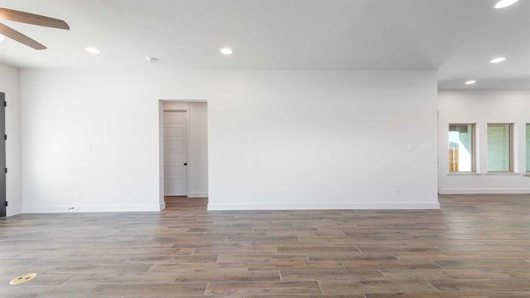 Spacious, unfurnished interior of a new home in The Heights At Uptown Celina 45', Celina (Image 18). Spacious, unfurnished interior of a new home in The Heights At Uptown Celina 45', Celina (Image 18).