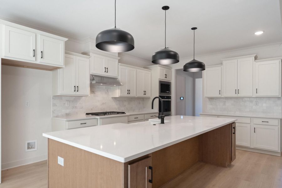 Furnished interior view inside a new home in White Oak, Arlington (Image 7).