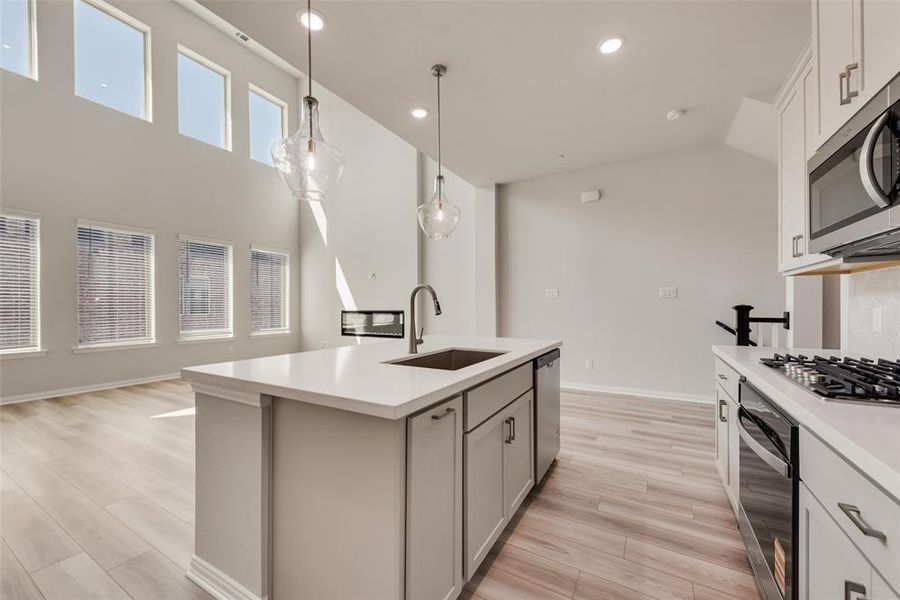 Furnished interior view inside a new home in Wade Settlement Townhomes, Frisco (Image 4). Furnished interior view inside a new home in Wade Settlement Townhomes, Frisco (Image 4).