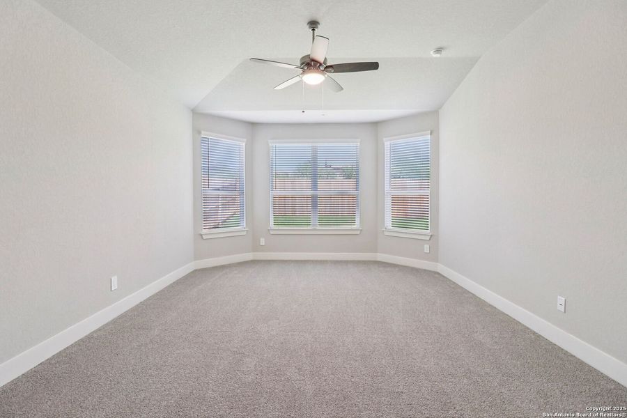 Spacious, unfurnished interior of a new home in Sagebrooke - Classic Series, San Antonio (Image 27).