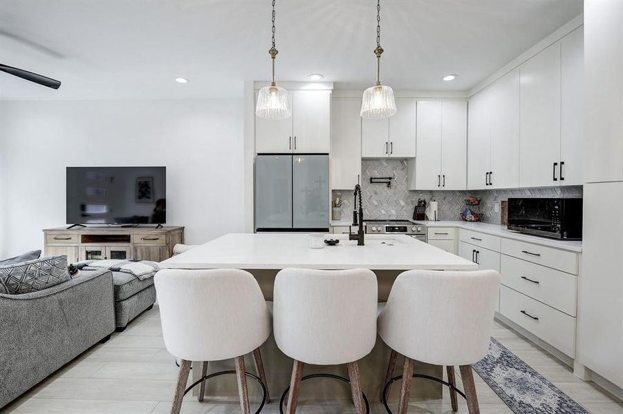 Furnished interior view inside a new home in , Granbury (Image 31).