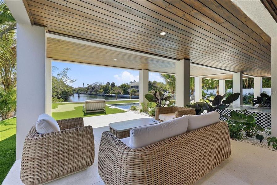 Exterior details and patio area of a home in , Anna Maria (Image 28).