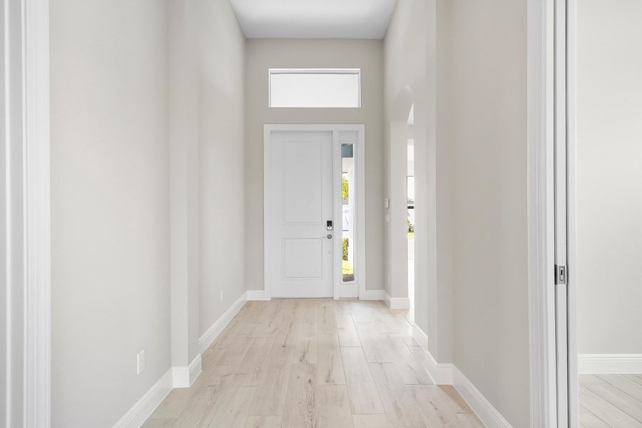 Foyer | 12471 SW Sunrise Lake Terrace