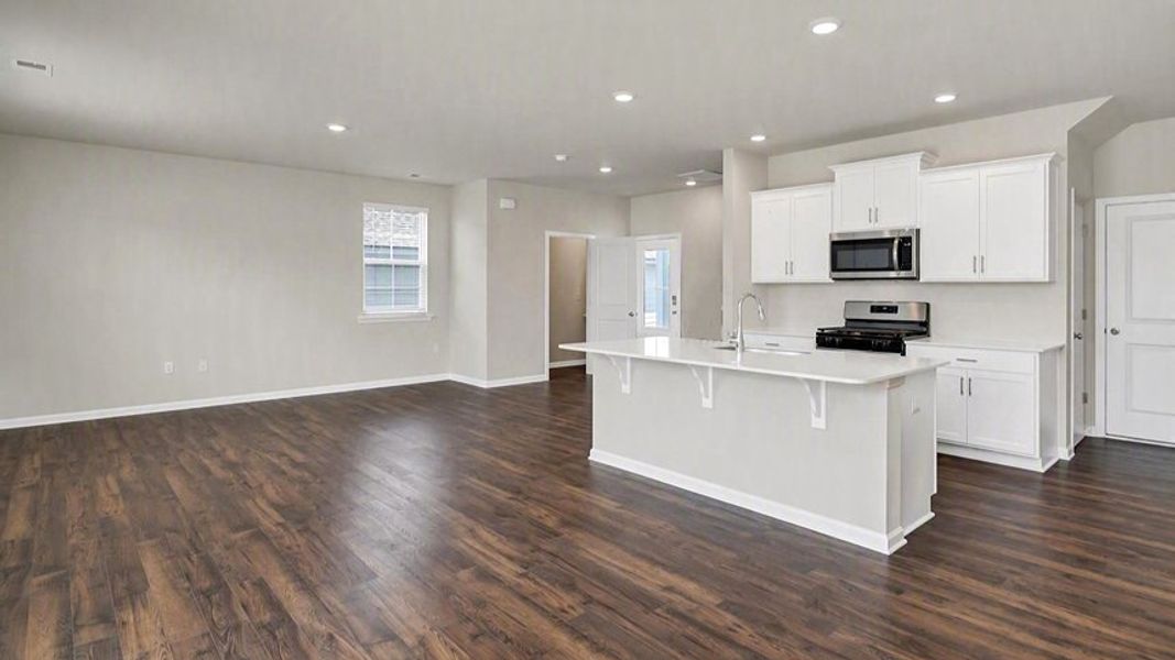 Furnished interior view inside a new home in Grand Oaks, Columbia (Image 4).