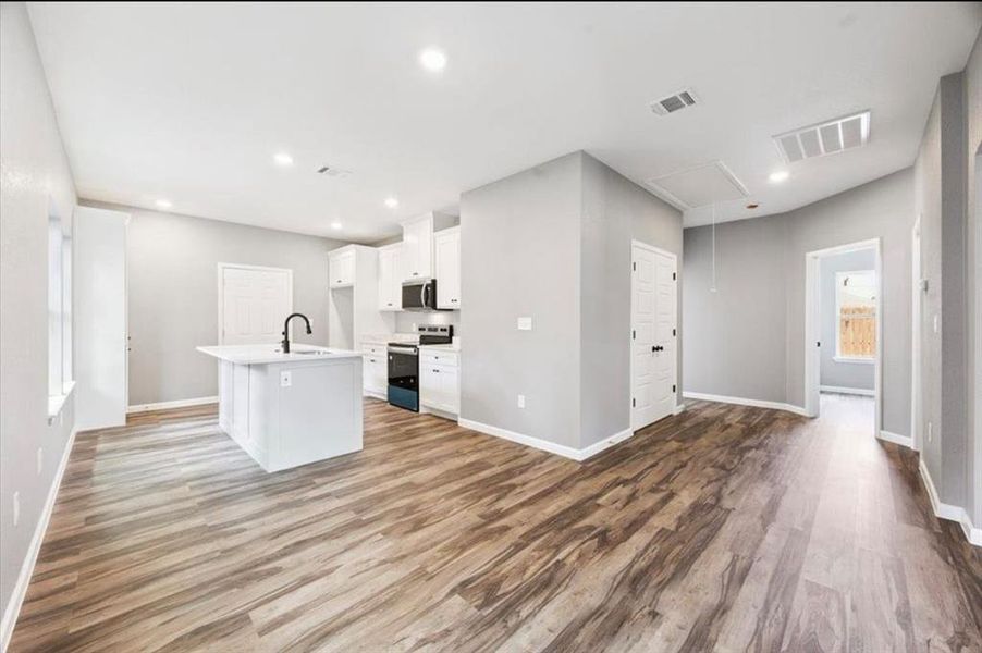 Spacious, unfurnished interior of a new home in , Fort Worth (Image 10). Spacious, unfurnished interior of a new home in , Fort Worth (Image 10).