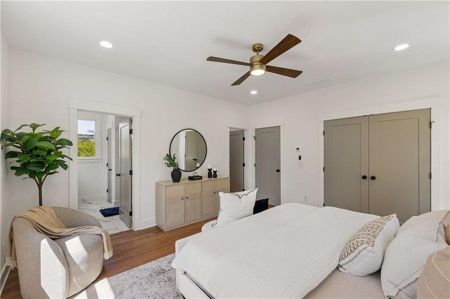 Furnished interior view inside a new home in , Atlanta (Image 54). Furnished interior view inside a new home in , Atlanta (Image 54).