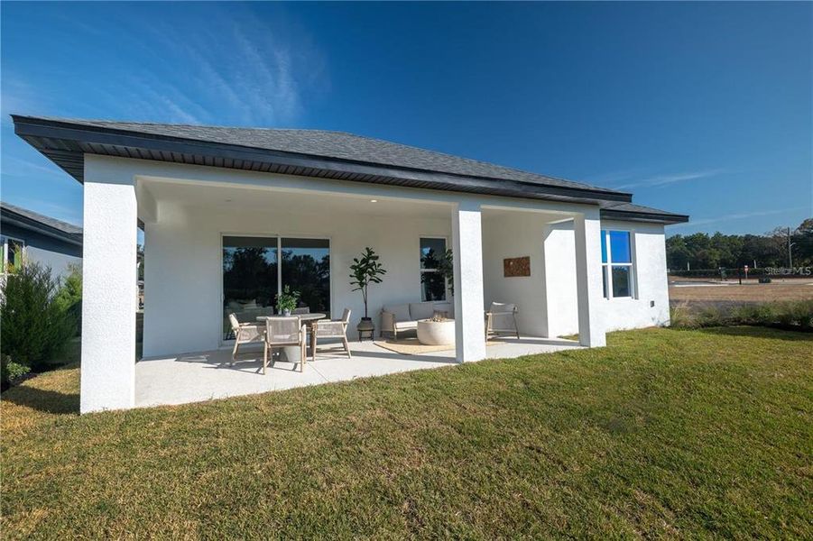 Exterior details and patio area of a home in Sawmill Branch, Palm Coast (Image 2). Exterior details and patio area of a home in Sawmill Branch, Palm Coast (Image 2).