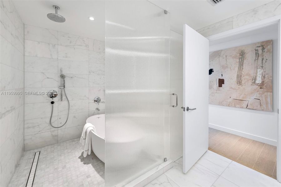 Furnished interior view inside a new home in , Miami Beach (Image 40).