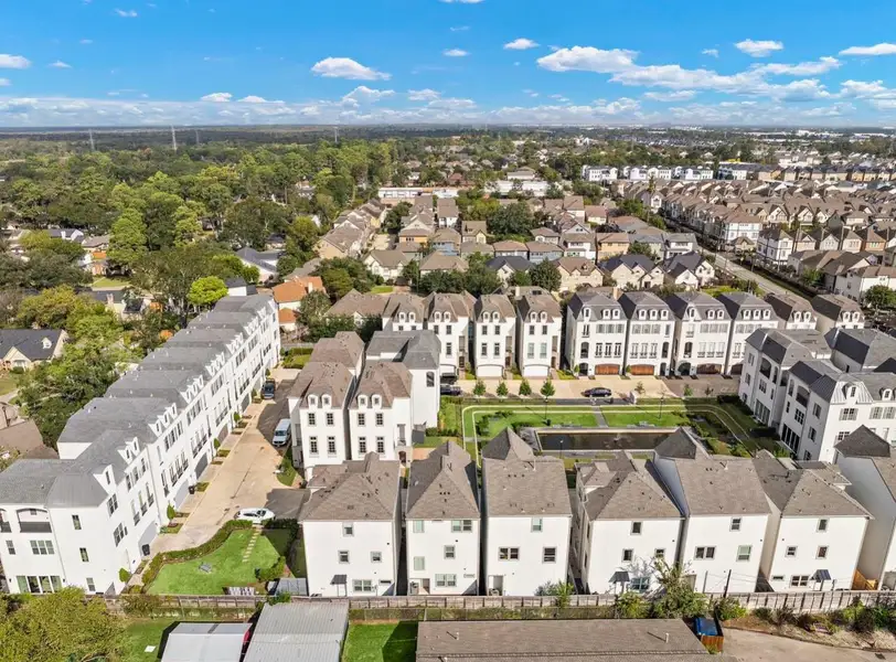 sherwood Oak Gardens is an upscale gated community in the heart of Spring branch. Close to city center, zone to wonderful schools, and close to mini private schools. You don’t wanna miss a tour of this community! sherwood Oak Gardens is an upscale gated community in the heart of Spring branch. Close to city center, zone to wonderful schools, and close to mini private schools. You don’t wanna miss a tour of this community!