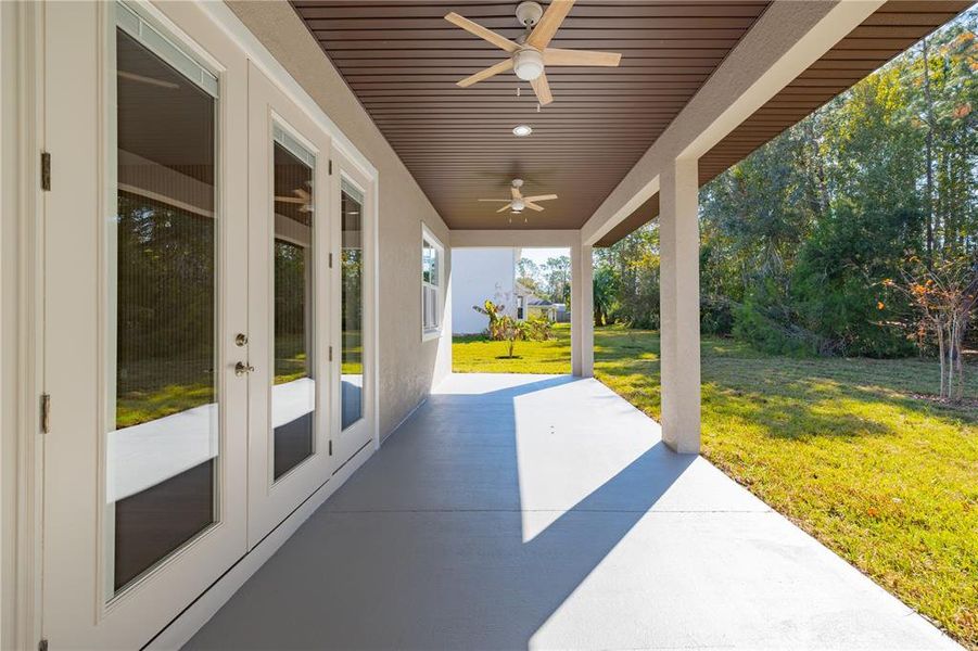 Exterior details and patio area of a home in , Palm Coast (Image 20).
