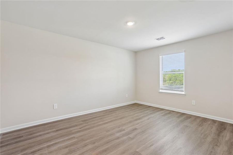 Spacious, unfurnished interior of a new home in Ivey Township, Dallas (Image 37). Spacious, unfurnished interior of a new home in Ivey Township, Dallas (Image 37).