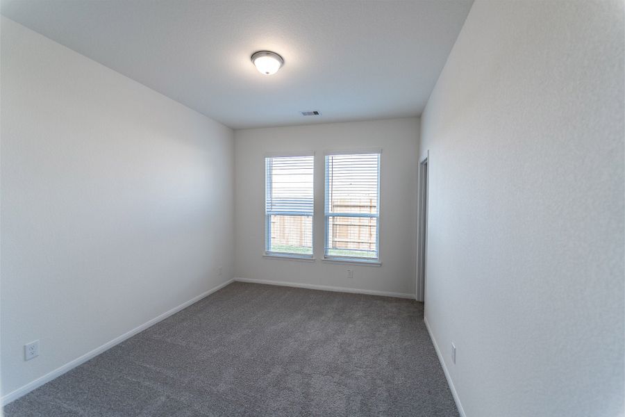 Spacious, unfurnished interior of a new home in Harvest Pointe, Needville (Image 35).