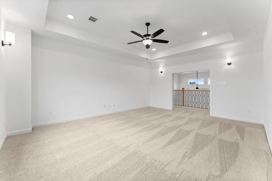 Spacious, unfurnished interior of a new home in , Tomball (Image 28).