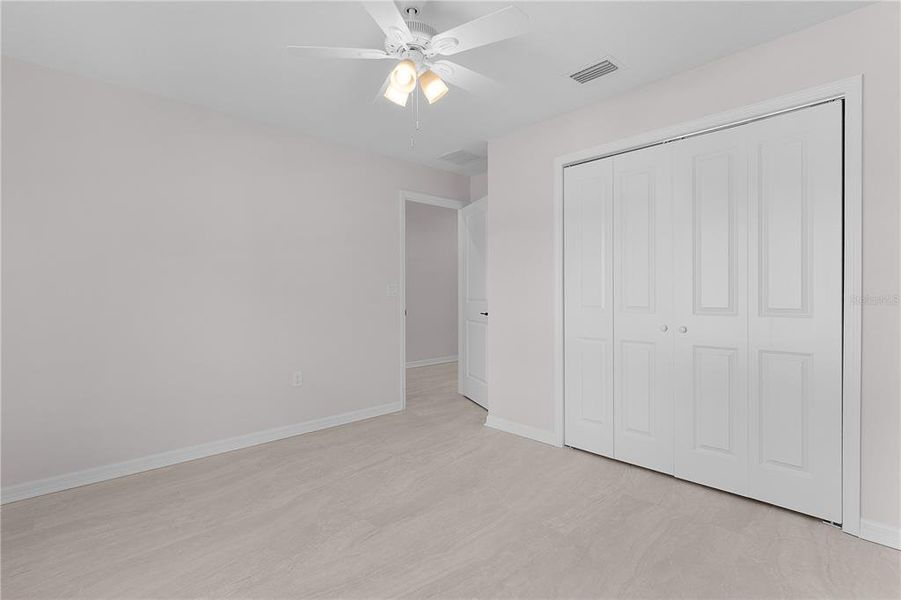 Spacious, unfurnished interior of a new home in , Ocklawaha (Image 15).