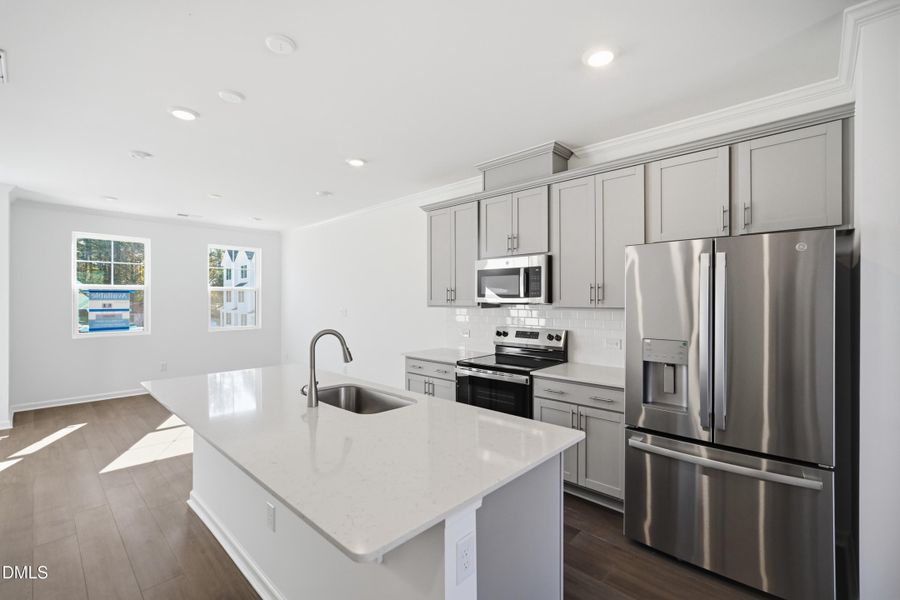 SUN_ElmGrove_Pic_Wyatt_Kitchen_1of10